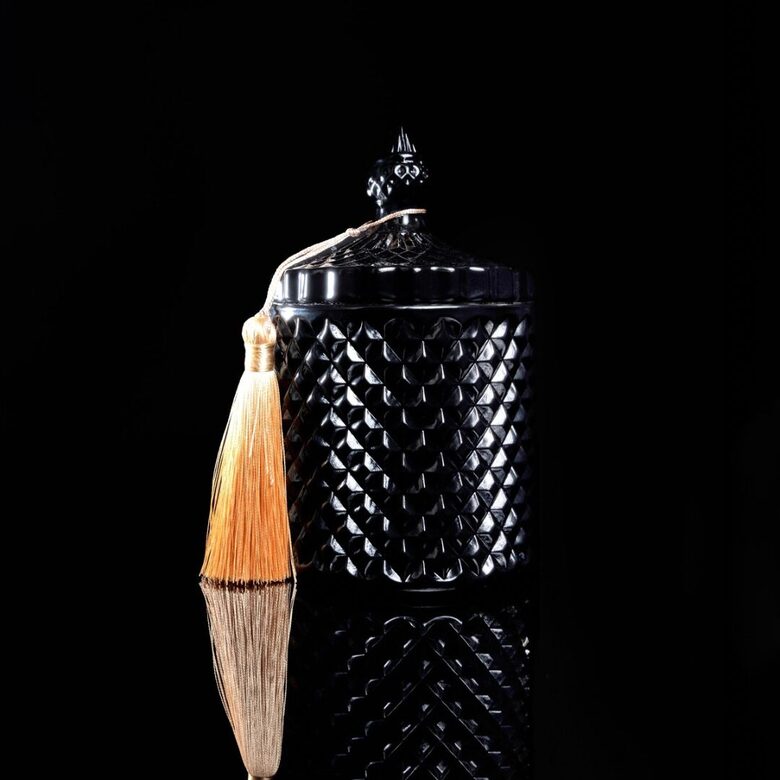 Свеча из натурального воска ORIENTAL PASSION