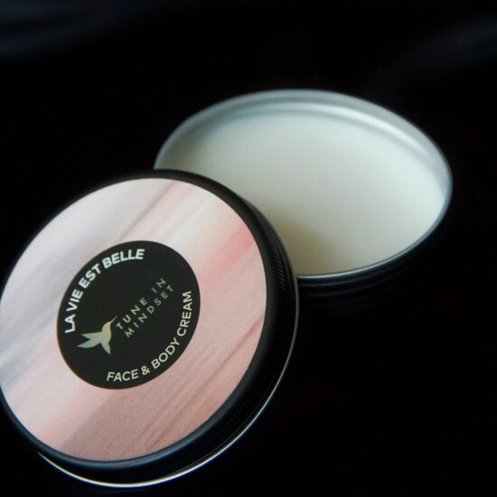 Натуральный крем для лица и тела LA VIE EST BELLE