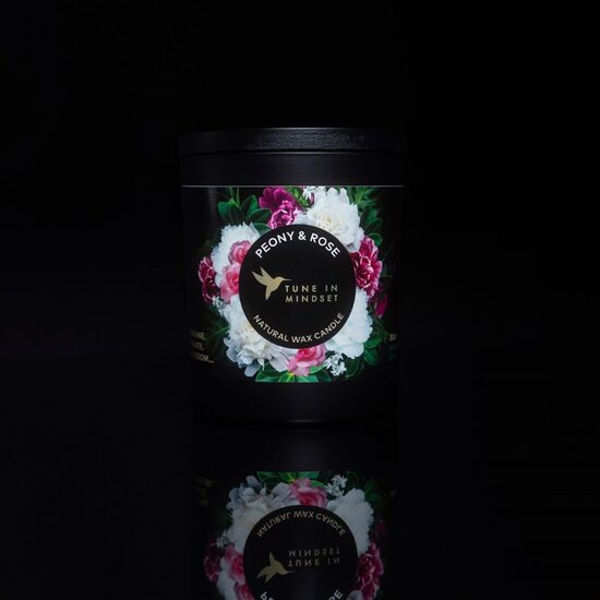 Свеча из натурального воска PEONY & ROSE
