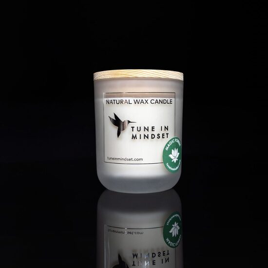  Свеча из натурального воска MAGIC FOREST