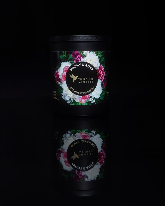 Dabīga vaska svece PEONY & ROSE 